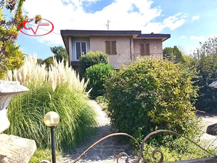 Casa con 5 locali in vendita in Via Ville, Terranuova Bracciolini