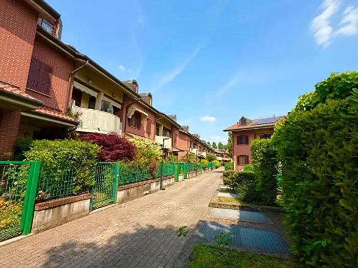 Casa quadrilocale in vendita in Via Luigi Settembrini, Cinisello Balsamo