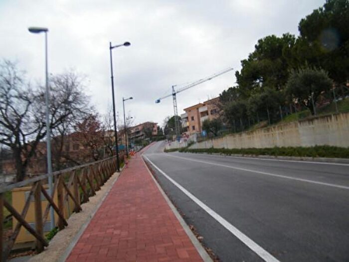 Appartamento con 6 locali in vendita in Piazza Matteotti, Monsano