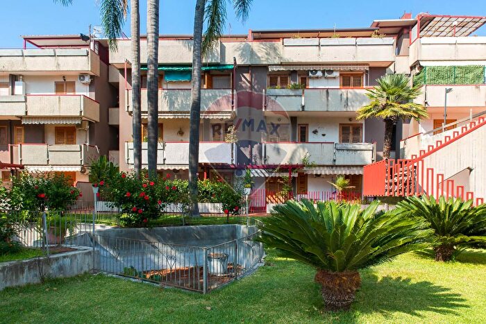 Appartamento trilocale in vendita in Via Spiaggia, Mascali