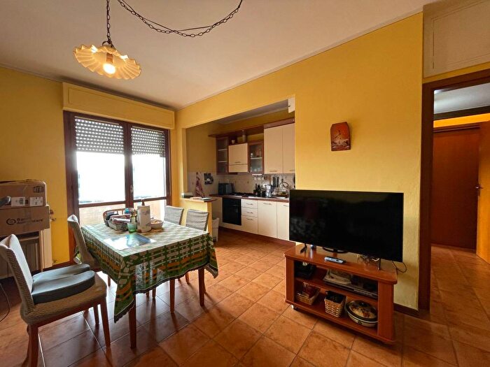 Appartamento bilocale in affitto in Viale Giuseppe Garibaldi, Centro, Pescia