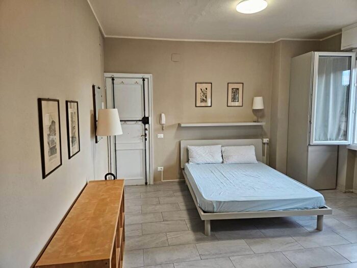 Appartamento monolocale in affitto in Viale Belfiore, Fortezza Stazione, Firenze
