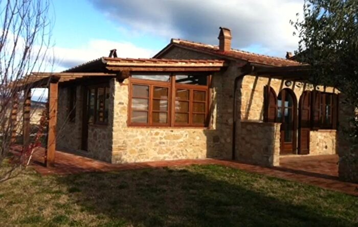 Appartamento trilocale in vendita in Riparbella