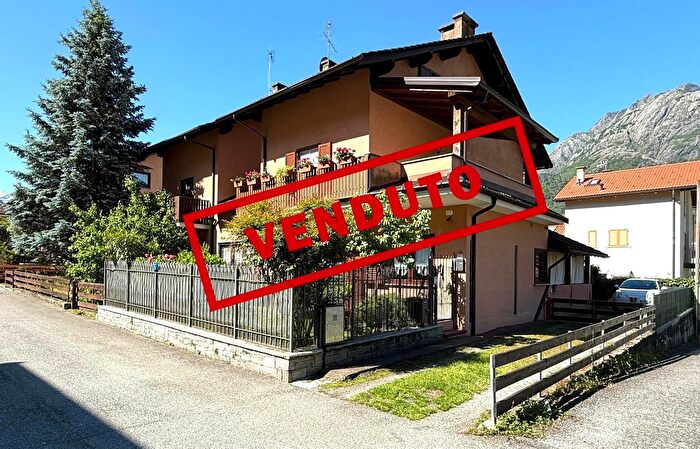 Casa trilocale in vendita in Via Libero della Briotta, Novate Mezzola