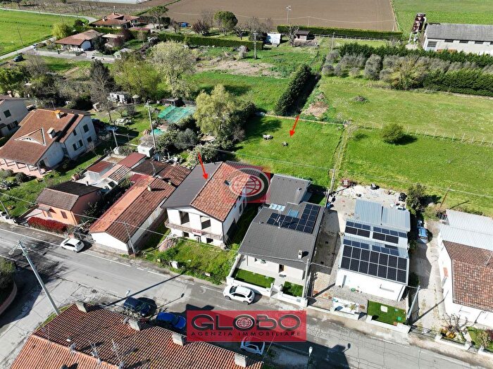 Casa con 9 locali in vendita in Cervia