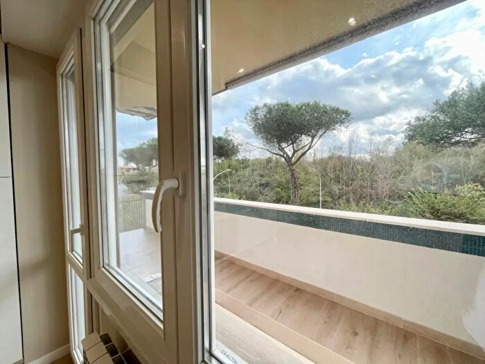 Appartamento trilocale in vendita in Via Giulio Aristide Sartorio, Roma