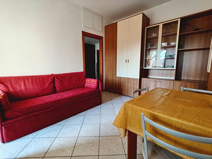 Appartamento monolocale in affitto in Viale Giovanni da Cermenate, Cermenate Abbiategrasso, Milano