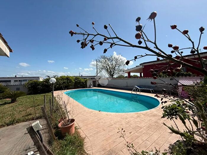 Casa quadrilocale in vendita in Via Romana Antica, Nettuno