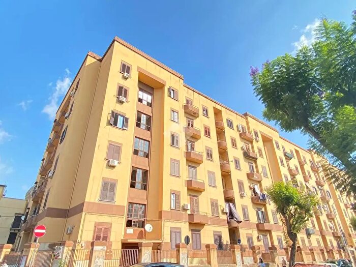 Appartamento quadrilocale in affitto in Corso Tukory, Palermo