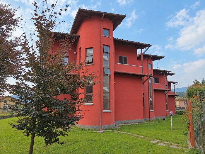Appartamento bilocale in vendita in Via Libertà, CugliateFabiasco