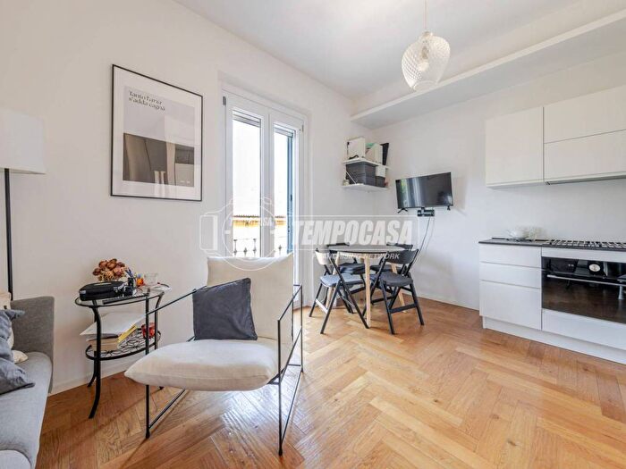 Appartamento monolocale in affitto in Via Lambro, Porta Venezia, Milano
