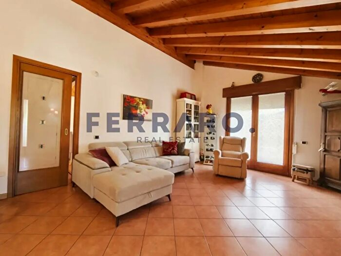 Appartamento trilocale in vendita in Via Piave, Villorba