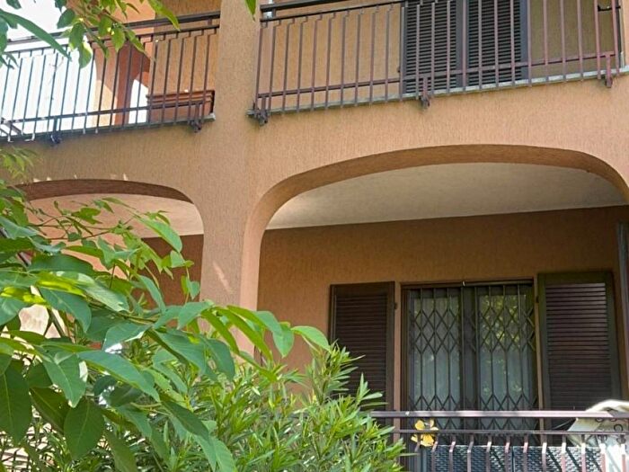 Appartamento bilocale in affitto in Via Filippo Corridoni, Centro, Gavirate