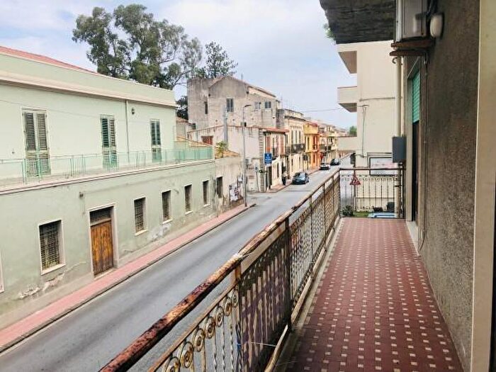 Appartamento trilocale in vendita in Via Nazionale, Monforte San Giorgio