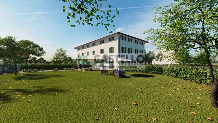 Casa con 7 locali in vendita in Via Caltana, Campodarsego