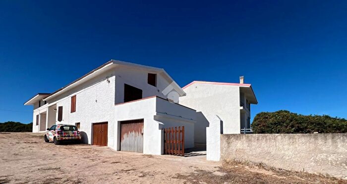 Casa trilocale in vendita in Via Santu Larenzu, San Vero Milis