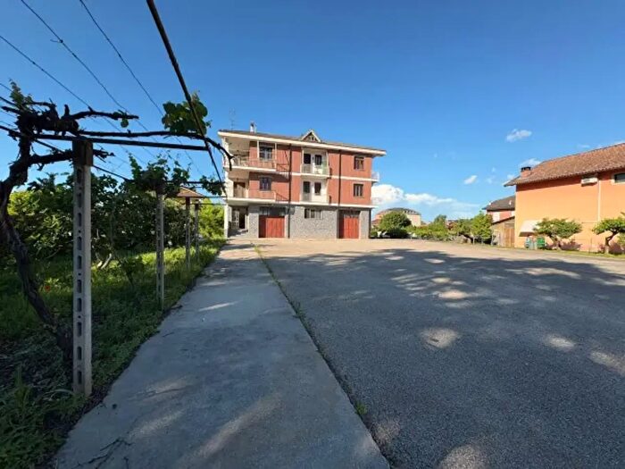 Casa con 6 locali in vendita in Via Nicola Sardi, Rocchetta Tanaro
