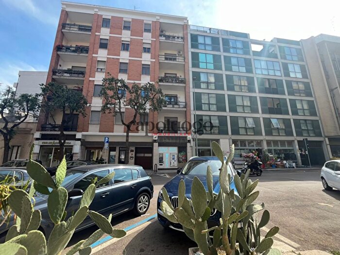 Appartamento con 5 locali in vendita in Lecce