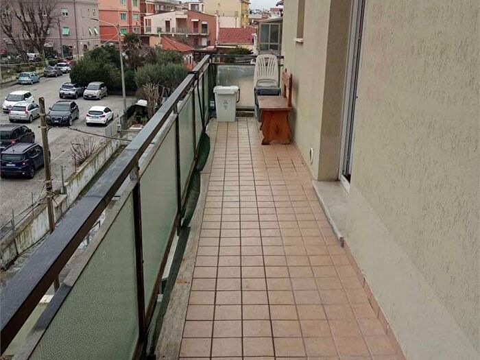 Appartamento monolocale in affitto in Torrette, Ancona