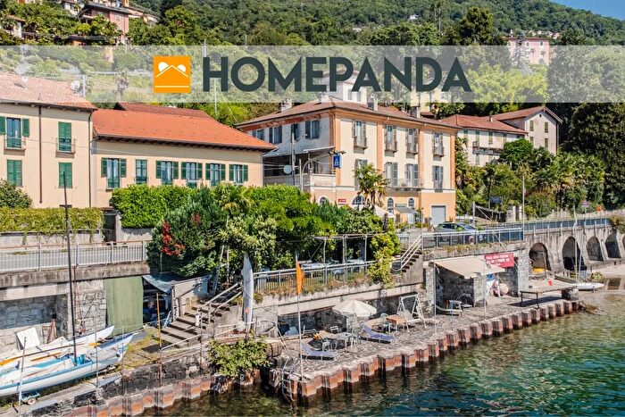 Casa con 17 locali in vendita in Via Nazionale, Oggebbio