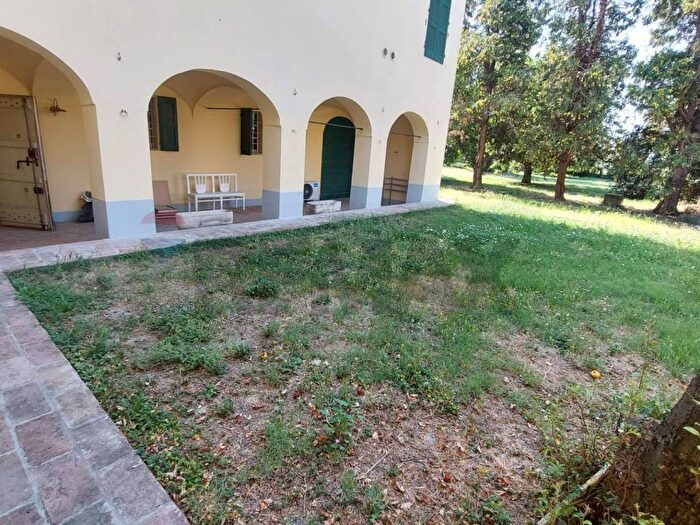 Appartamento quadrilocale in affitto in VIA CASTELLAZZO, Vicofertile, Parma