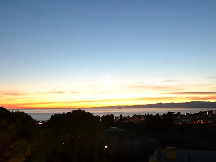 Appartamento quadrilocale in vendita in Via Domenico Chiodo, Genova