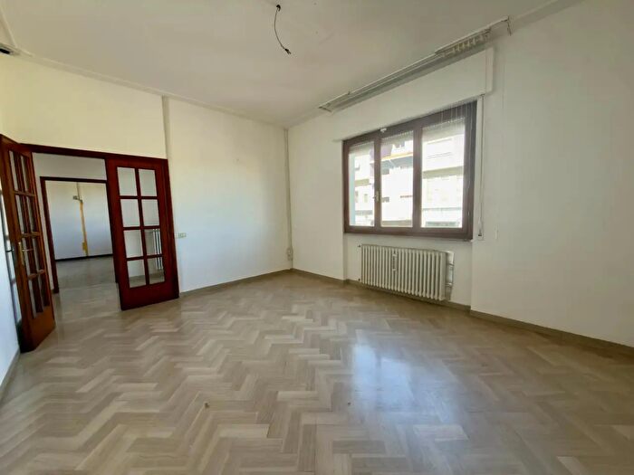 Appartamento con 5 locali in vendita in Pistoia