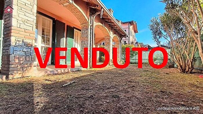 Appartamento in vendita in Travedona Travedona Monate Varese Lombardia Italia, Travedona Monate