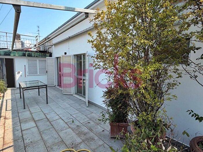 Appartamento bilocale in affitto in CORSO DI PORTA NUOVA, Turati, Milano