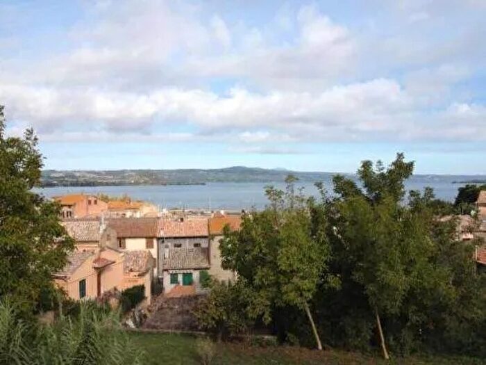 Appartamento bilocale in affitto in Capodimonte, Capodimonte