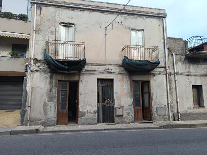 Appartamento con 5 locali in vendita in Via Nazionale, Rometta