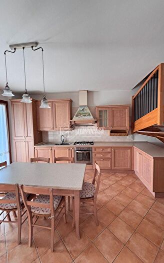 Appartamento trilocale in vendita in Via Mandron, Limana