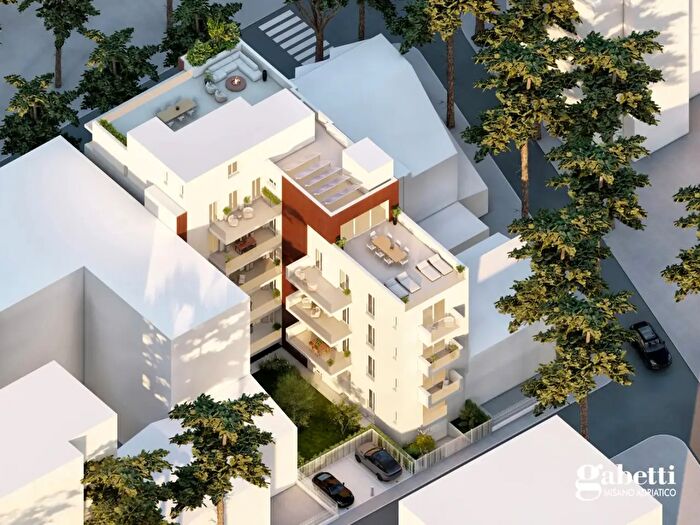 Appartamento con 5 locali in vendita in Via Fiume, Cattolica