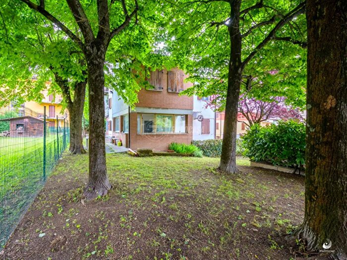 Casa con 6 locali in vendita in Maranello