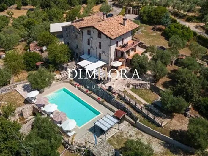 Casa con 6 locali in vendita in Contrada Ranelle, Ausonia