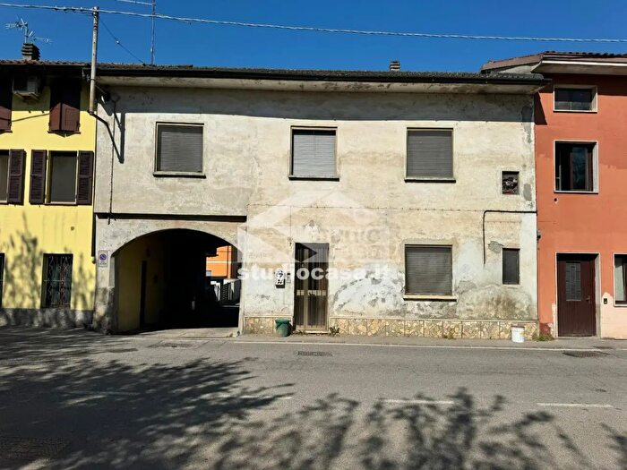 Casa trilocale in vendita in Via Sa Rocco, Chieve