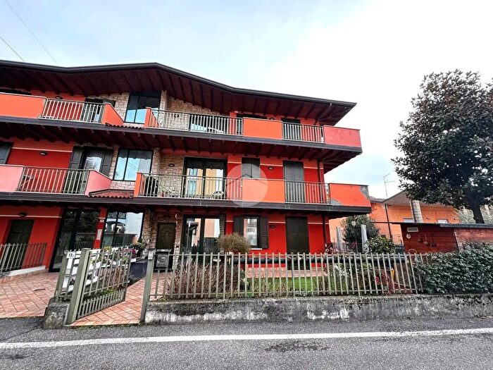 Appartamento quadrilocale in vendita in Via E Fermi, Capriolo