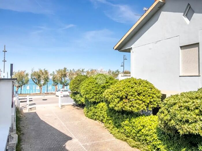 Appartamento trilocale in vendita in Via Lungomare, Fossacesia