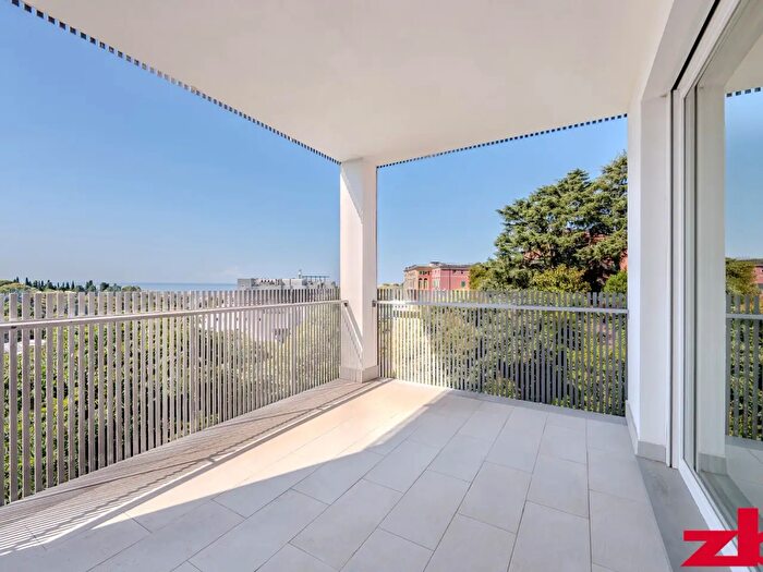 Appartamento con 6 locali in vendita in Via Padre Giovanni Semeria, Genova