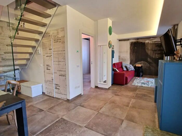 Appartamento trilocale in vendita in Largo Giustignano Villa, Cattolica