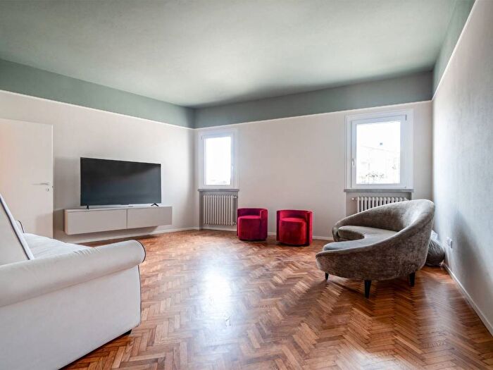 Appartamento trilocale in affitto in Viale Nazario Sauro, Centro, Cervia