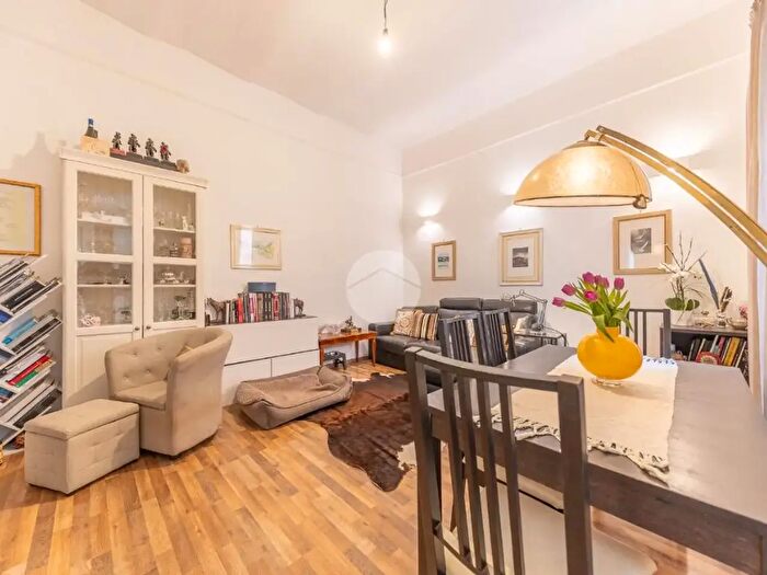 Appartamento trilocale in vendita in Via Machiavelli, Roma