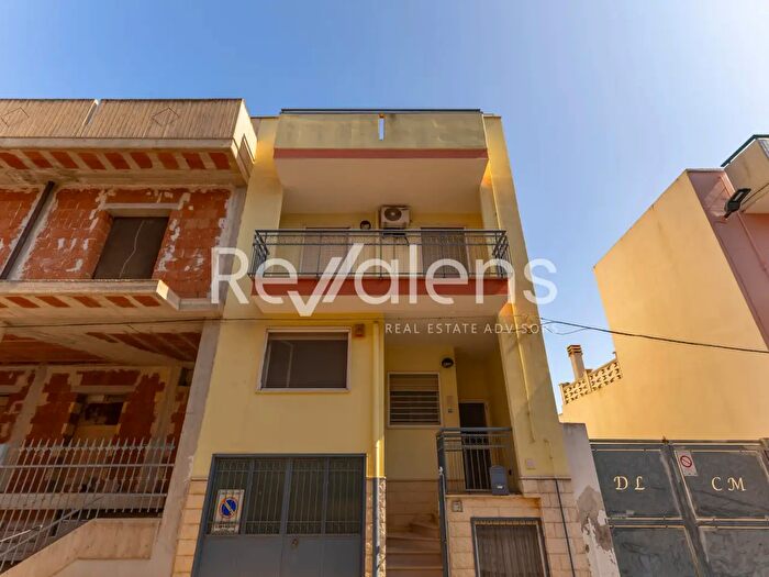 Casa quadrilocale in vendita in Via Manzoni, Cellamare