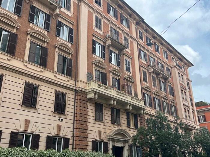 Appartamento quadrilocale in affitto in Via Basento, Salario Porta Pia, Roma