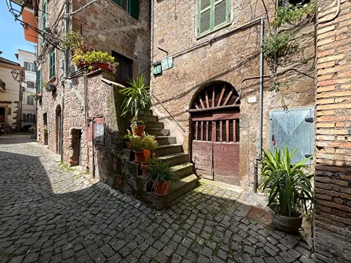 Appartamento bilocale in vendita in Via San Giovanni, Genazzano