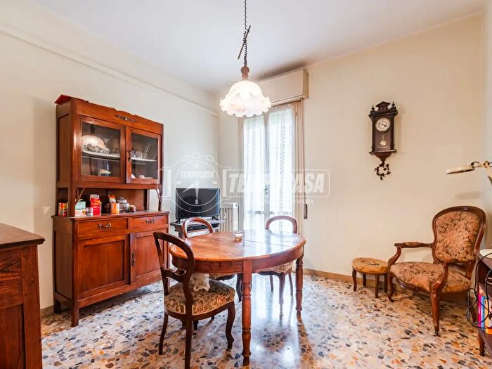 Appartamento trilocale in affitto in Via Giovanni Battista Amici, Modena