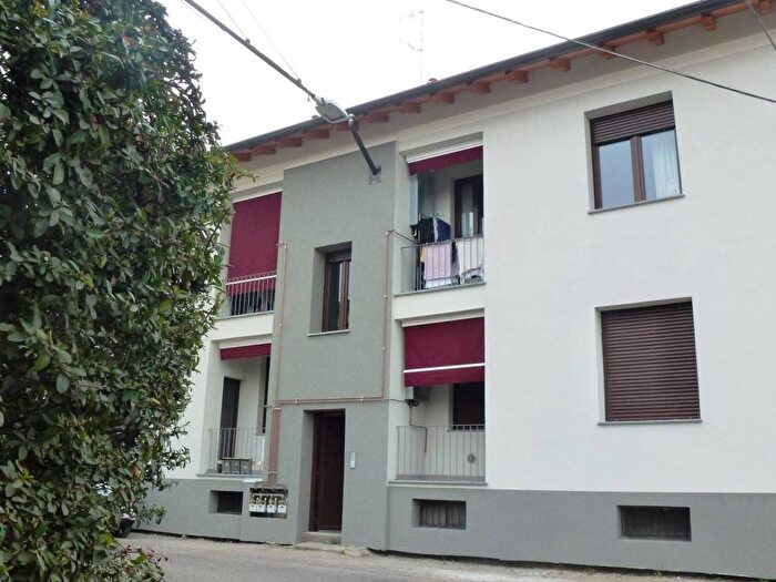 Appartamento trilocale in affitto in Via Matteo Maria Boiardo, Centro, Parabiago