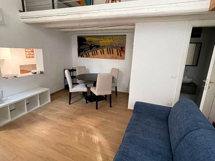 Appartamento con 6 locali in affitto in Via degli Obizzi, Piazze Duomo, Padova