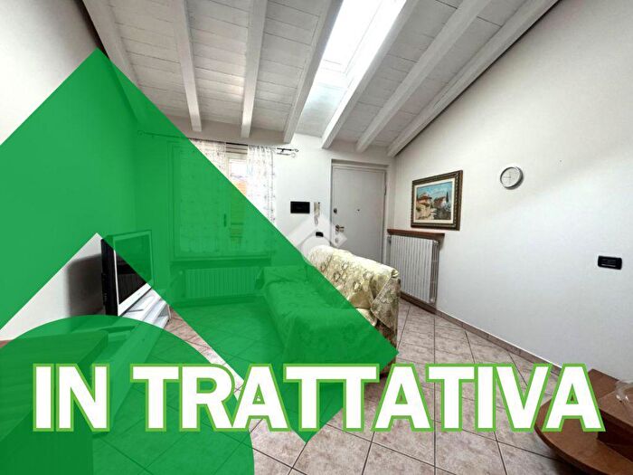 Appartamento trilocale in vendita in Via San Pietro, Coccaglio