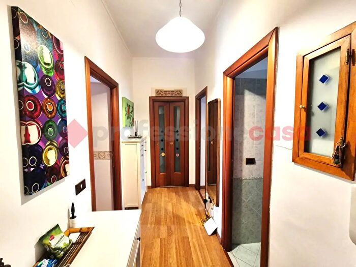 Appartamento trilocale in vendita in Via Giovanni Battista Riccioli, Roma